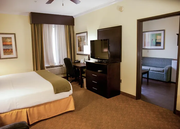 Holiday Inn Express Hotel & Suites Houston North Intercontinental By Ihg