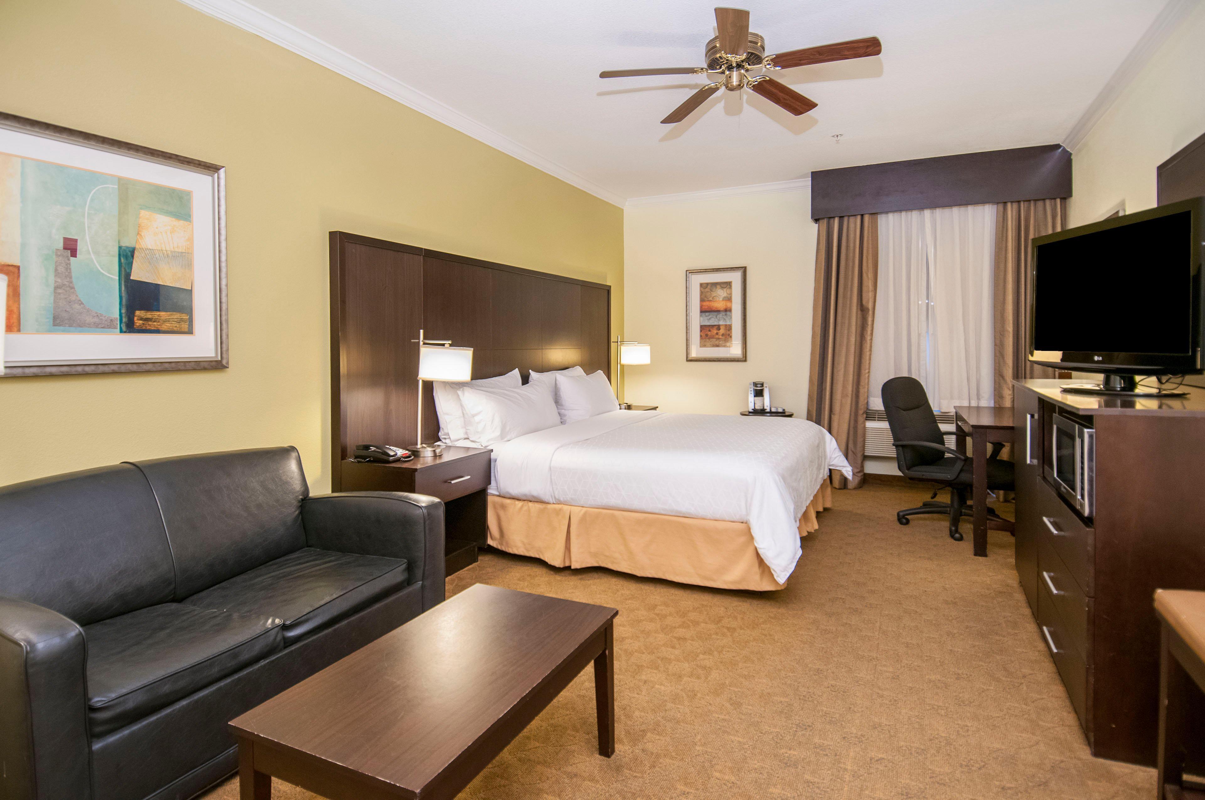 Express & Houston North Intercontinental By Ihg Hotel
