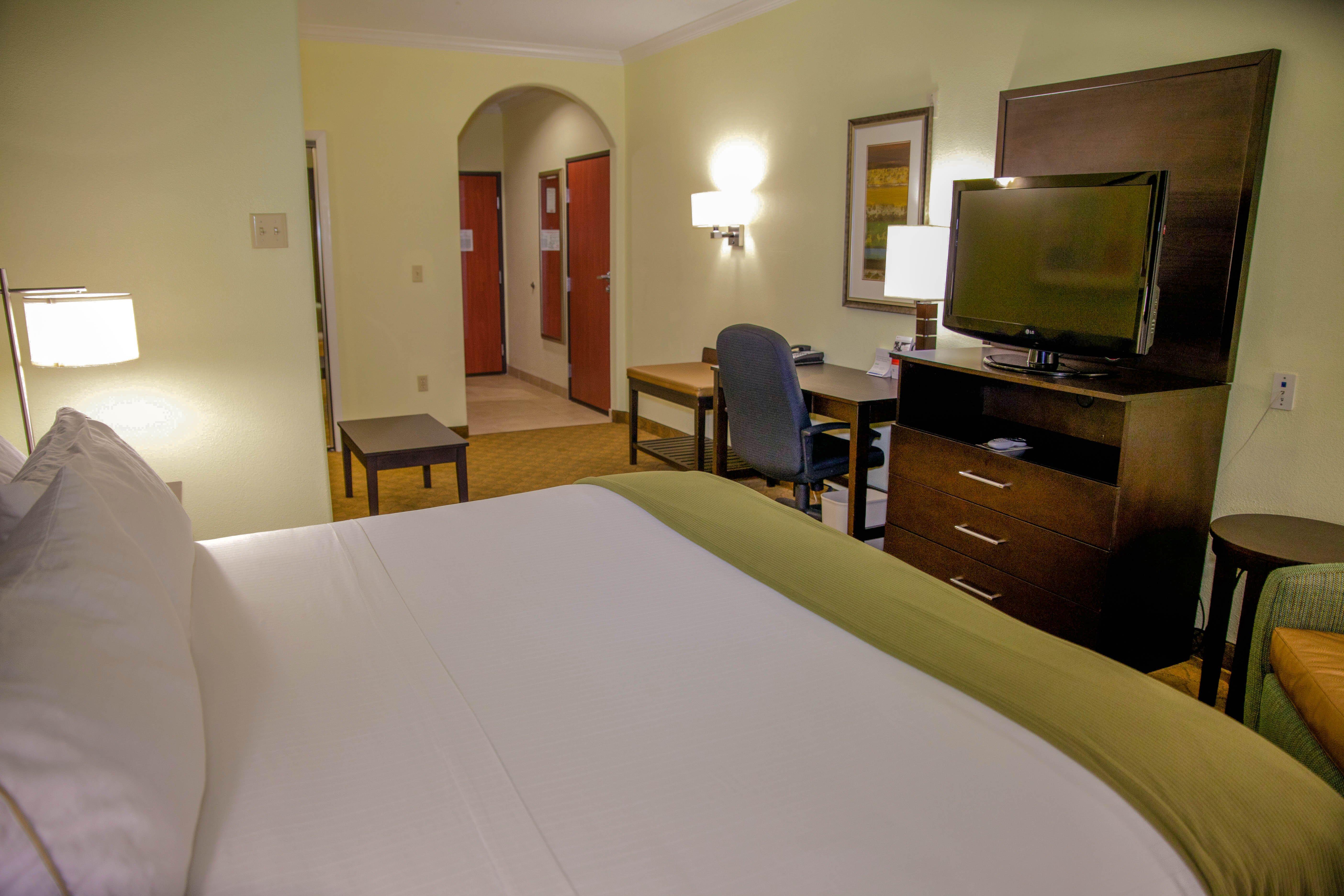 Express & Houston North Intercontinental By Ihg Westfield