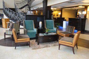 Express & Houston North Intercontinental By Ihg Hotel 2*