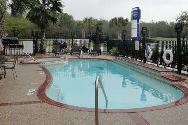 Hotel Express & Houston North Intercontinental By Ihg